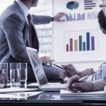 משבעה יוצאת אחת השוואה ובדיקת תשואות בין 7 פוליסות חיסכון מובילות!