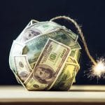 איך משפיעה קריסת הדולר על הכלכלה הישראלית?