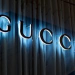 גוצ’י: מותג העל חוגג 100 ומעצב מציאות חדשה