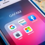 הבוקר הכלכלי: מניות GAFAM מזנקות בוול סטריט, המדדים בסין ממשיכים ליפול בהובלת מניות הטכנולוגיה המקומיות