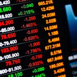 הבוקר הכלכלי: סגירה ירוקה בתל אביב, האמריקאים קוראים להתרחק ממניות סיניות וחברות הטכנולוגיה בסין נופלות