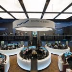 בוקר כלכלי: חידוש סגרים באירופה מוביל לירידות שערים, ביידן מנסה להוריד את מחיר הדלק